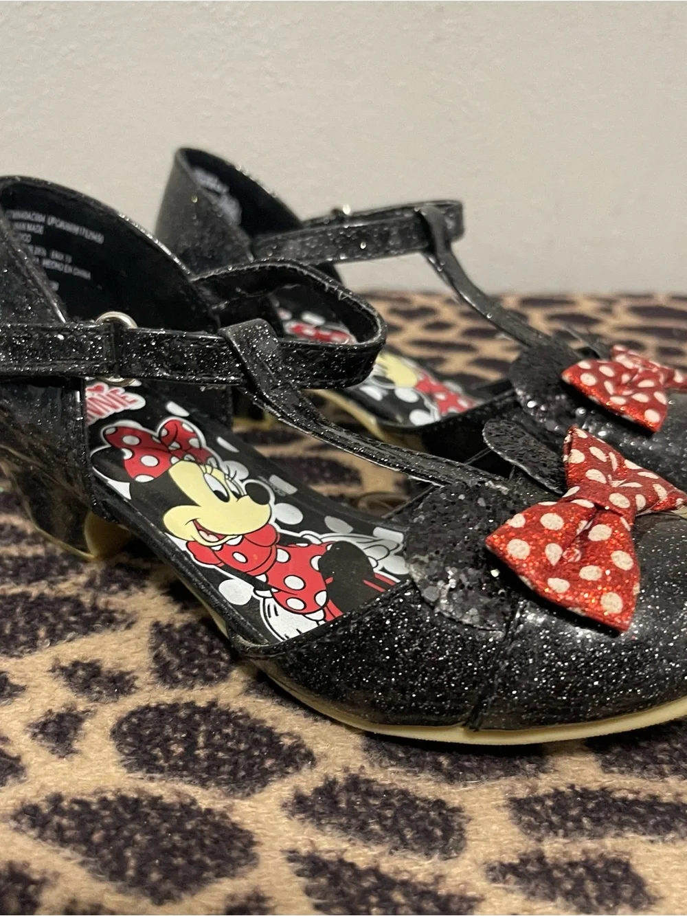 Disney Minnie Mouse Low Heel Bow Shoes Black Glitter Straps Vacation Girls 11